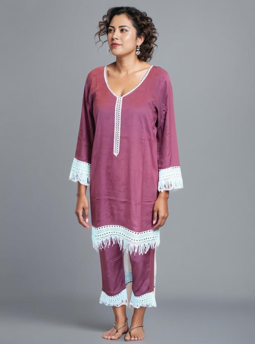 Pink Kurta Set with Flared Sleeves – Elegant & Comfortable Ethnic Wear