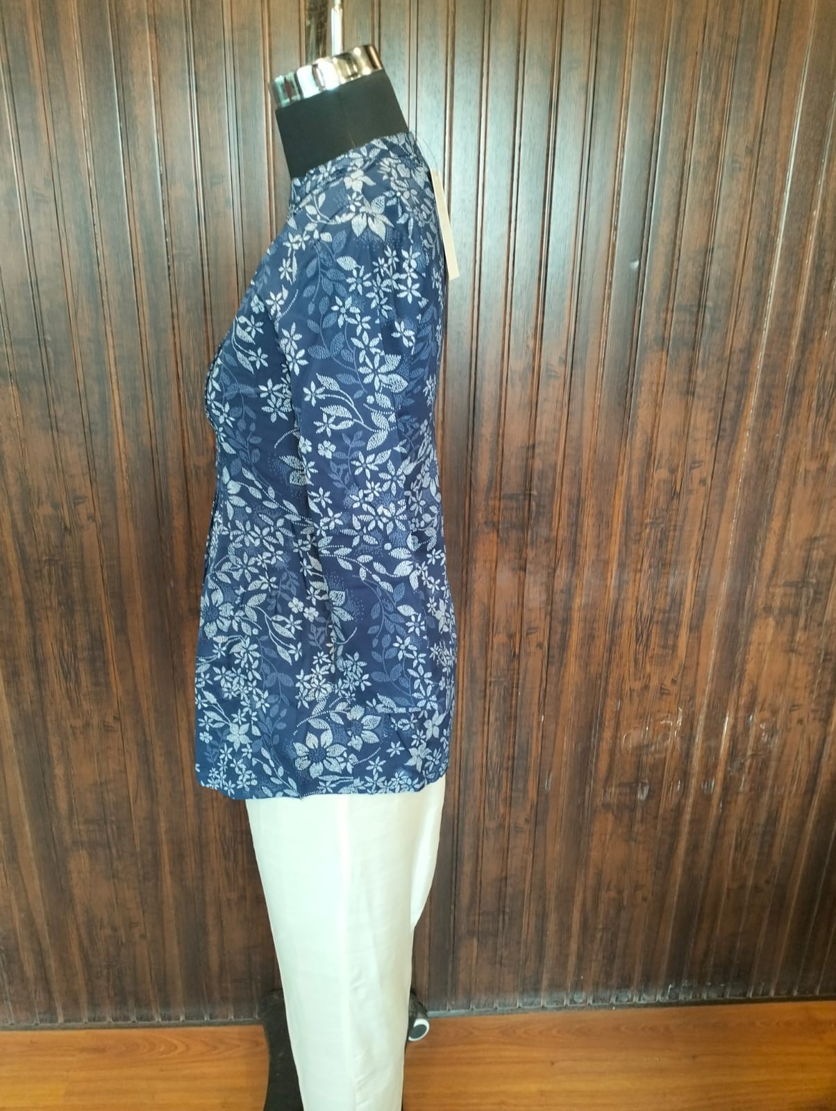 Blue Bloom – Floral Printed Cotton Kurti