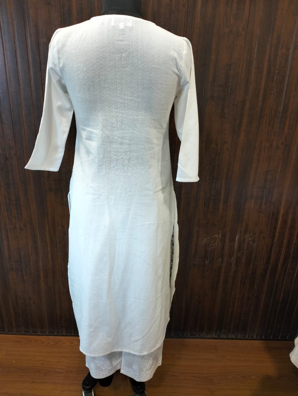 ZariGrace – White Chikankari-Style Kurti